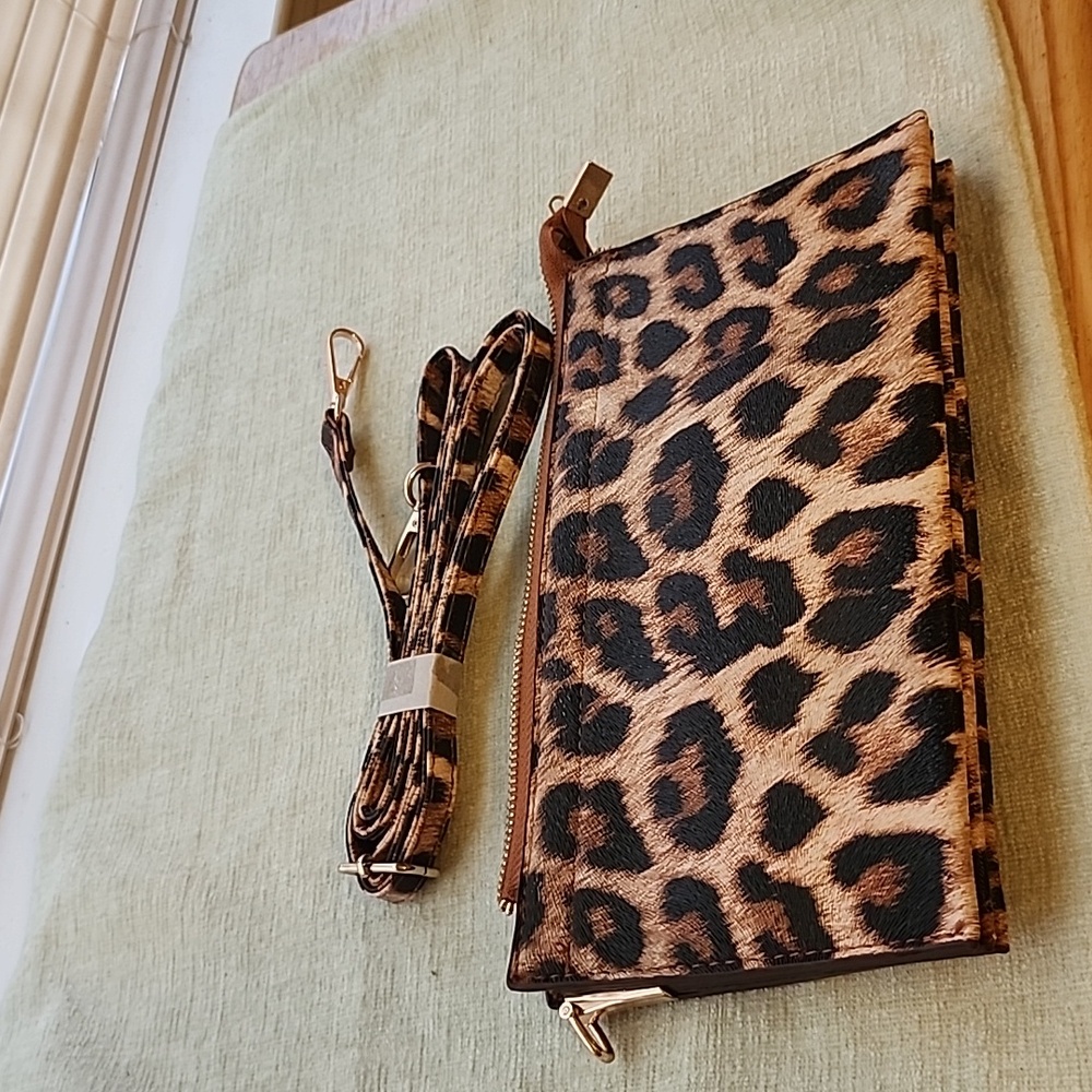ANIMAL PRINT HANDBAG